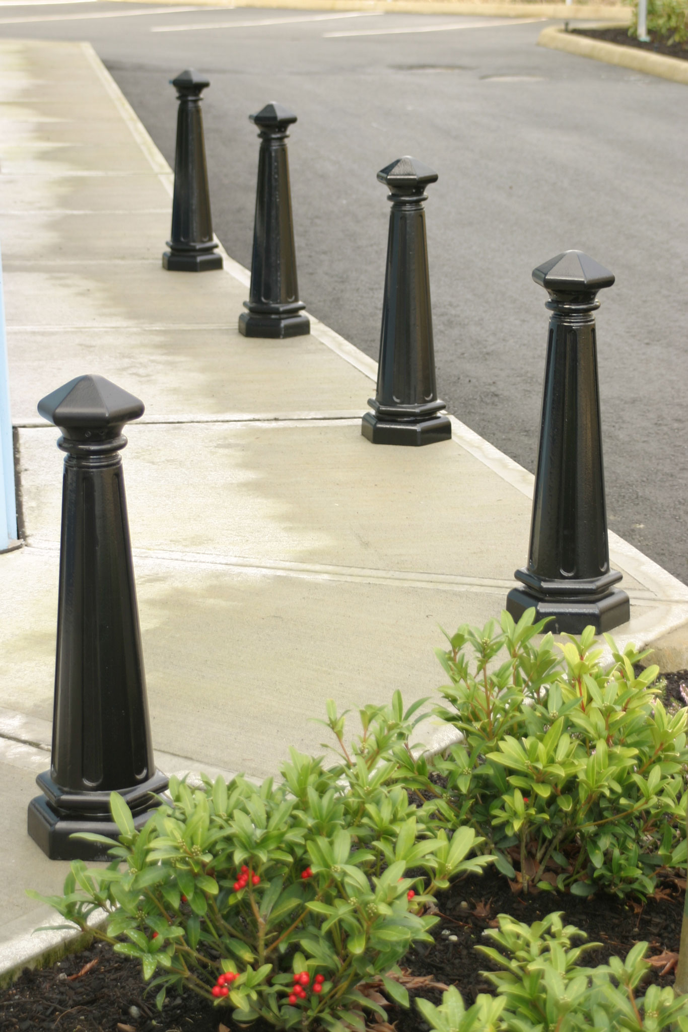 R-7542-bollard-12 R-7542装饰护柱保护街角